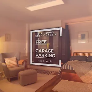 Apartment Hochwertig - Ruhig - Parkplatz - 15 Min Zur Messe, Düsseldorf